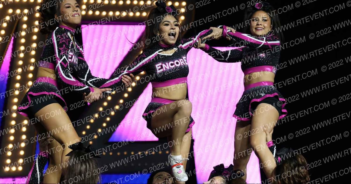 ENCORE CHEER SMOKESHOW · DII ALLSTAR Nationals