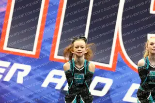 Evergreen Cheer Stars Golden Voltage