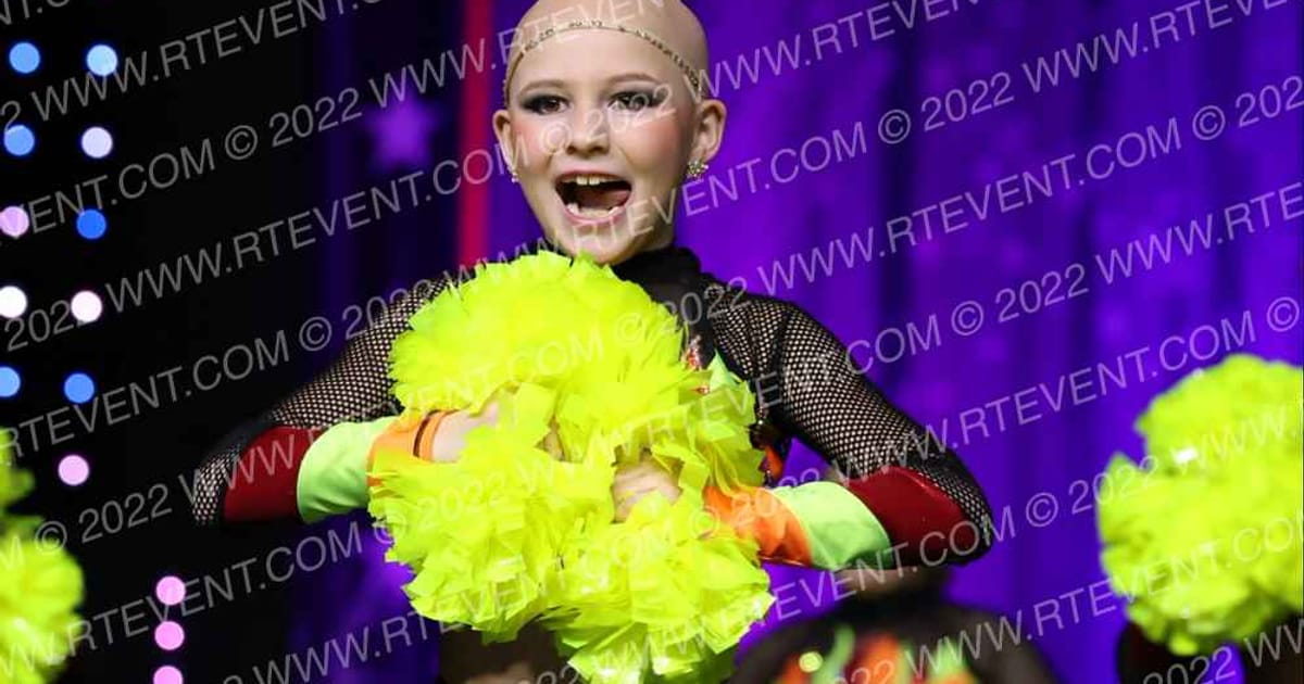 Star Performance Centre Mini Large Pom · Jamfest Dance Super Nationals Correct