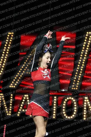 STARSTRUCK SHOWSTOPPERS