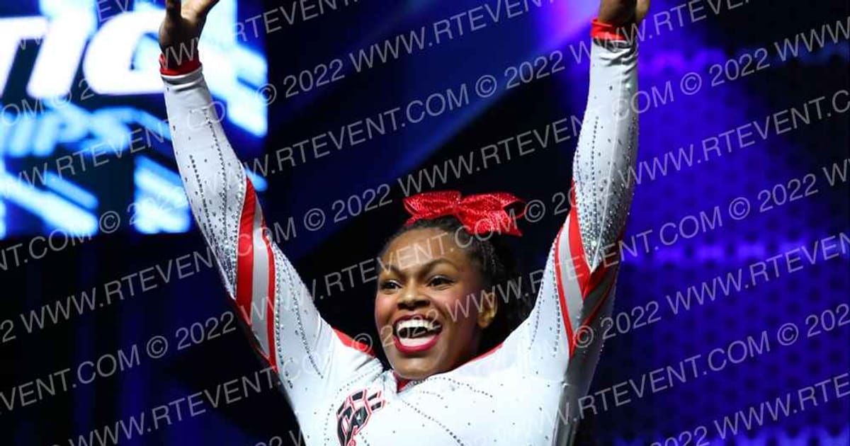 Cheer Athletics - Dallas Scarlet Scratch · Athletic Championships Garland