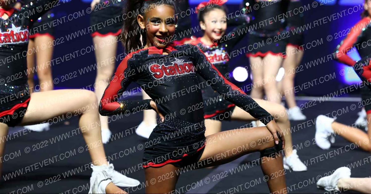 Cheer Station Arrows · Athletic Championships Garland