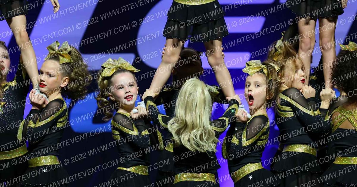 Champion Cheer TNT · Athletic Championships Garland