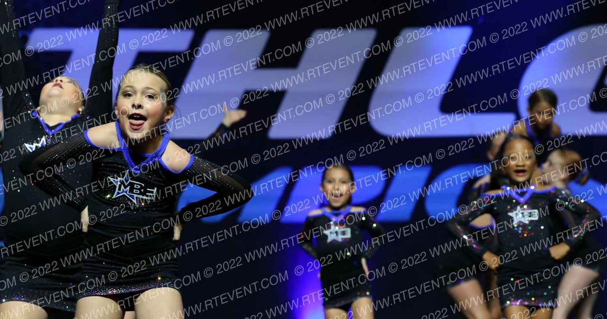 MB Elite Cheer Diamonds · Athletic Championships Garland