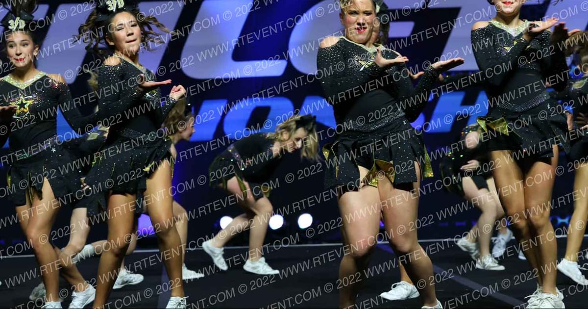 Champion Cheer 3rd Degree (Justin · Athletic Championships Garland