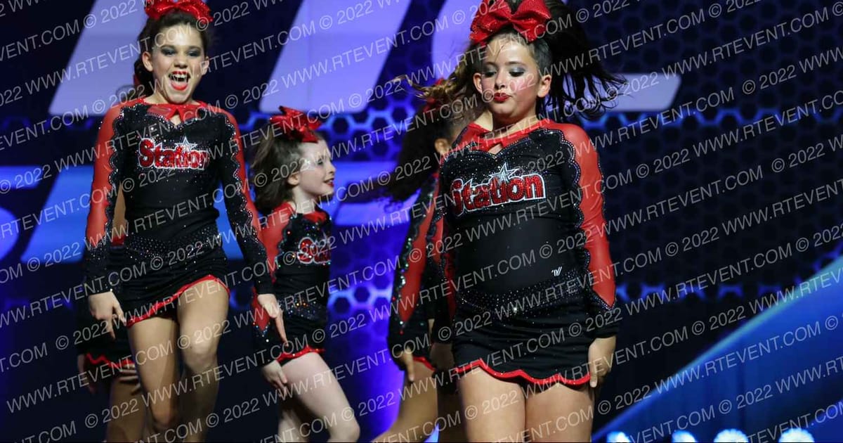 Cheer Station Jets · Athletic Championships Garland
