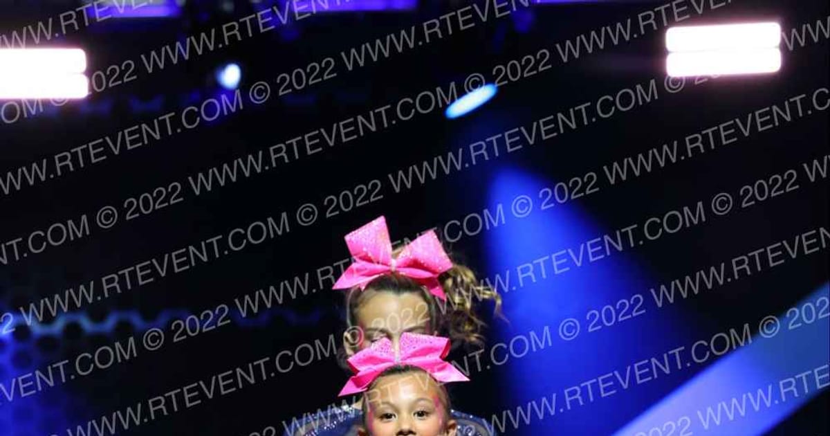 Mustang Cheer All Stars Stallions · Athletic Championships Garland