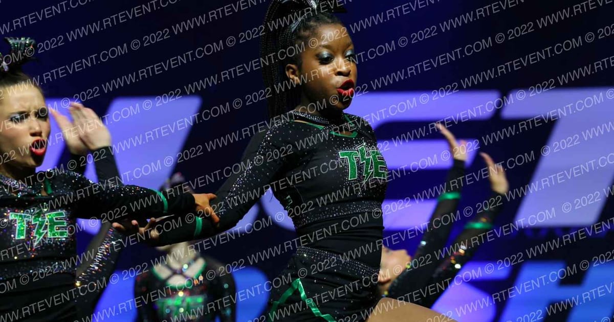 Thunder Extreme Lightning · Athletic Championships Garland