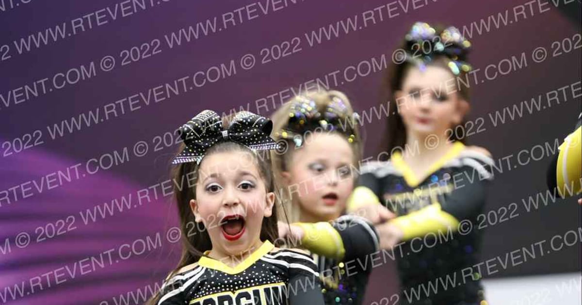 Top Gun Pittsburgh Dazzle Jags · Red Hot Cheer and Dance Competition