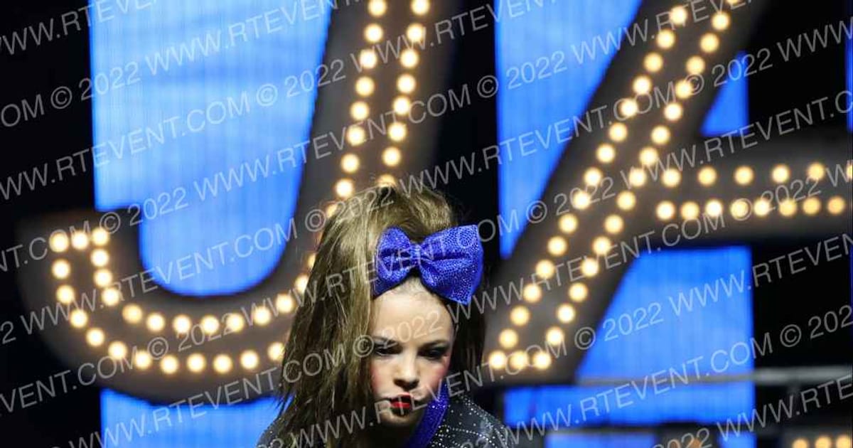 ICT CHEER LADY JETS · DII ALLSTAR Nationals