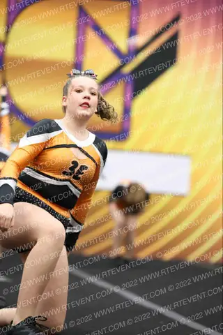 3E cheer Hurricanes 2