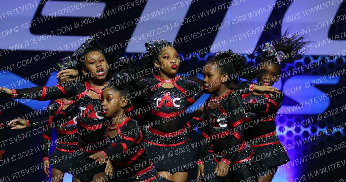 Totally Awesome Cheer Mini Majestic · Athletic Championships Garland