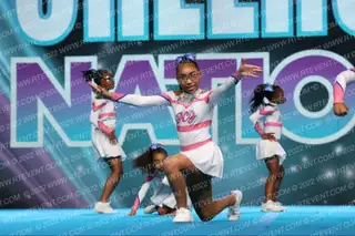 Jade's Cheer Gem Pink Diamonds