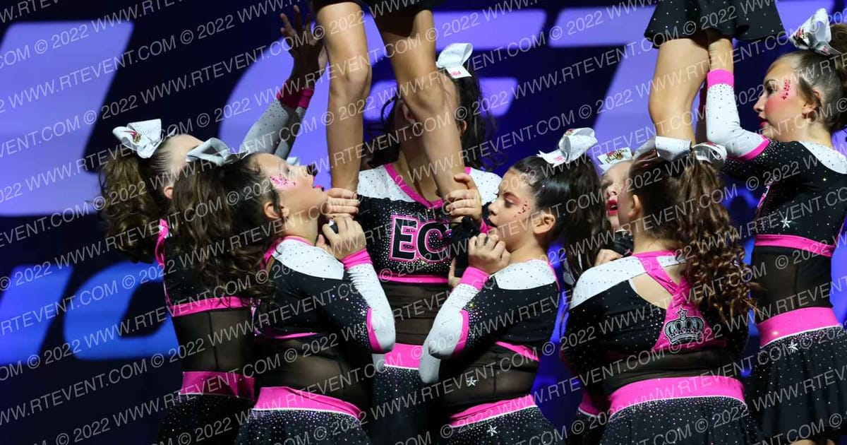 Extreme Cheer & Tumble EMPIRE · Athletic Championships Garland