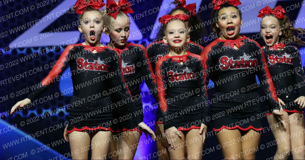 Cheer Station Jets · Athletic Championships Garland