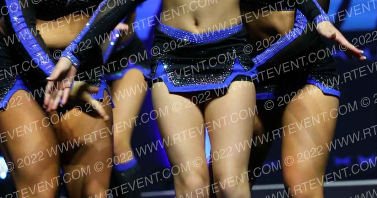 MB Elite Cheer Bombshells · Athletic Championships Garland