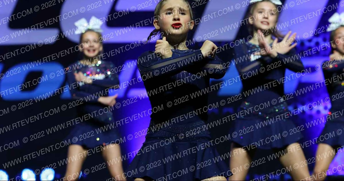 Mustang Cheer All Stars Mavericks · Athletic Championships Garland