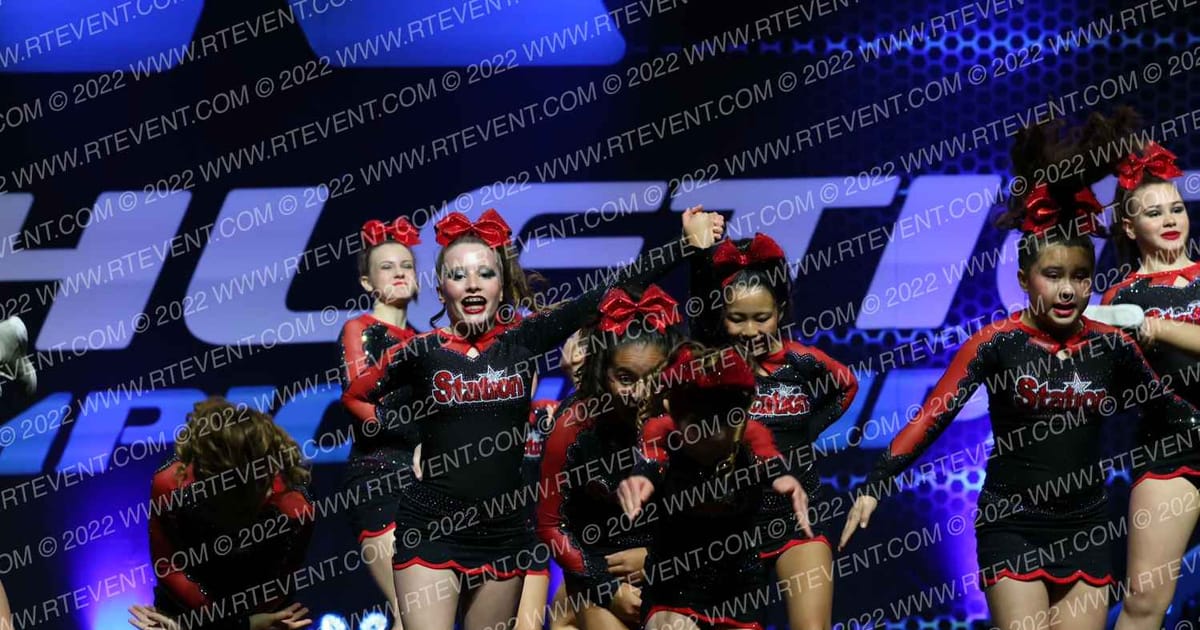 Cheer Station Arrows · Athletic Championships Garland