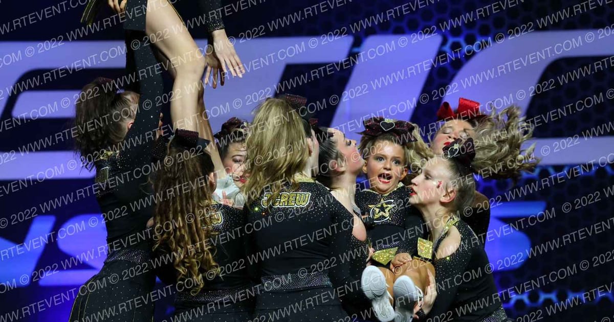 Champion Cheer Spice (Justin · Athletic Championships Garland