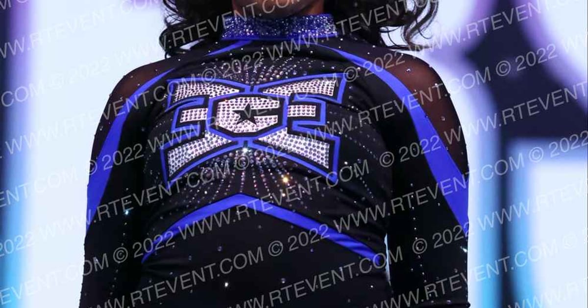 East Celebrity Elite - Hingham LEGENDS · CheerSport Super Nationals