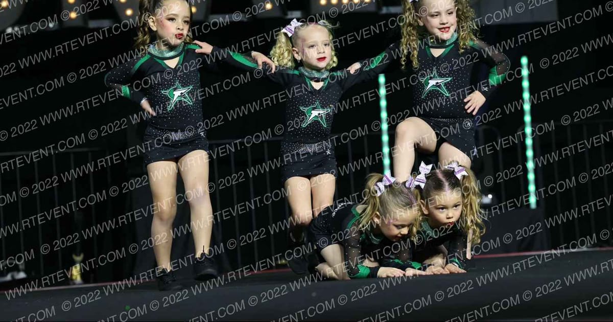 CHEERFORCE TRAINING CENTER TINY TIARAS · DI ALLSTAR Nationals