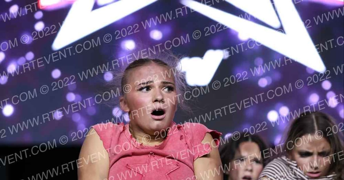 Dance Expressions Dance Studio Senior Expression Lyrical · Jamfest Dance Super Nationals Correct