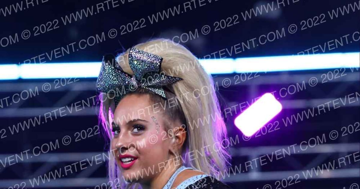 East Celebrity Elite - Hingham BLACK ICE · CheerSport Super Nationals