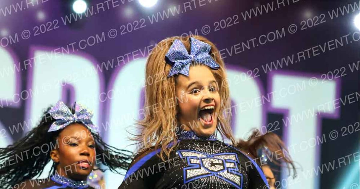 East Celebrity Elite - Hingham SHOW STOPPERS · CheerSport Super Nationals