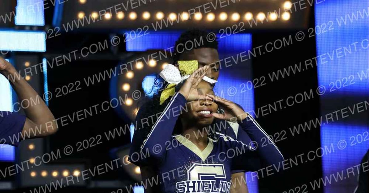 CHEYENNE HIGH SCHOOL PARTNER STUNT · FRIDAY School Nationals