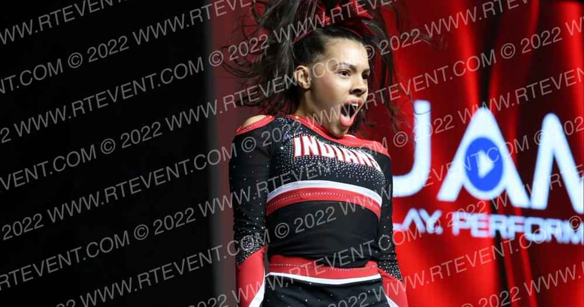 RIPON VARSITY STUNT · FRIDAY School Nationals