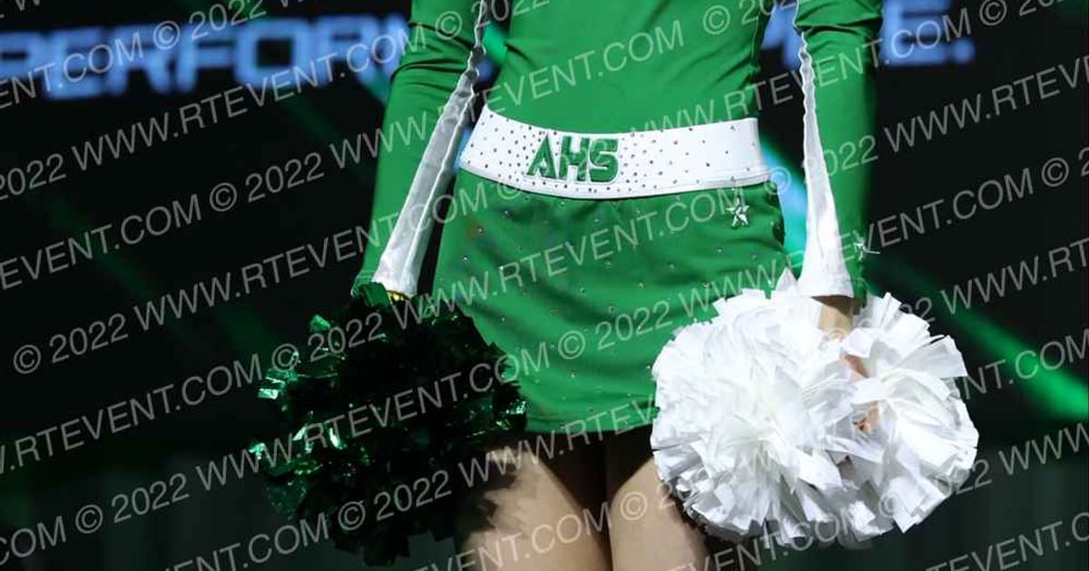 ALBUQUERQUE HIGH BULLDOG COED CHEER · FRIDAY School Nationals