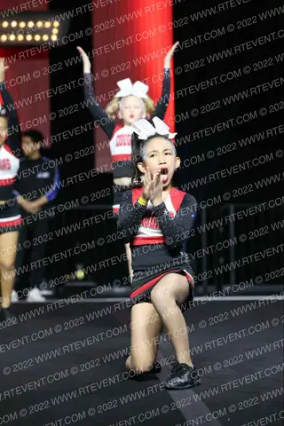 PINECREST ACADEMY CADENCE ELEMENTARY CHEER