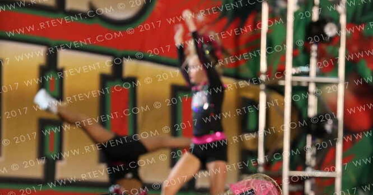 Diamonds All Stars Sassykitties · American Cheer Power Gatlinburg