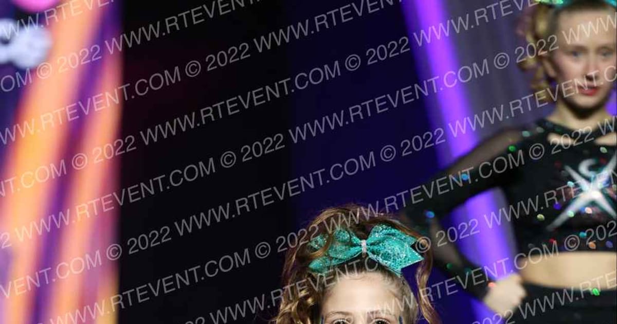 Cheer Extreme Odenton Makos · Coastal at the Capitol Super Nationals