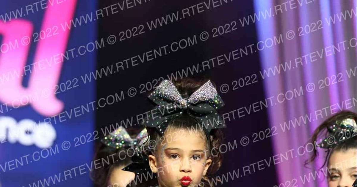 Long Island Cheer Dazzle · Coastal at the Capitol Super Nationals