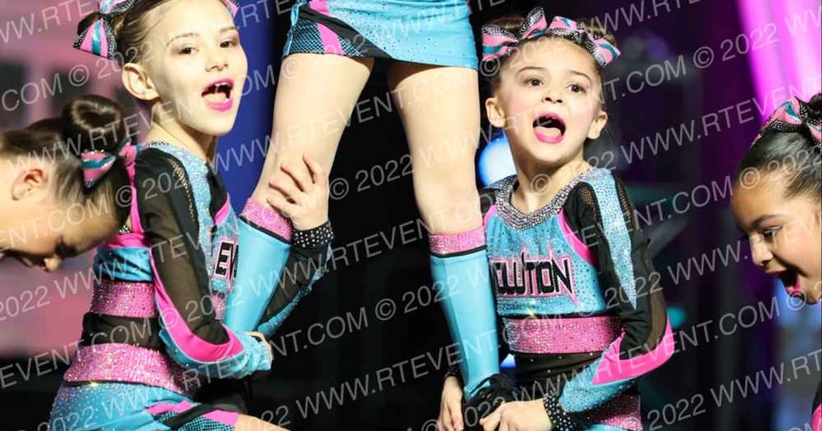 Evolution Cheer Teal Smash · Coastal at the Capitol Super Nationals
