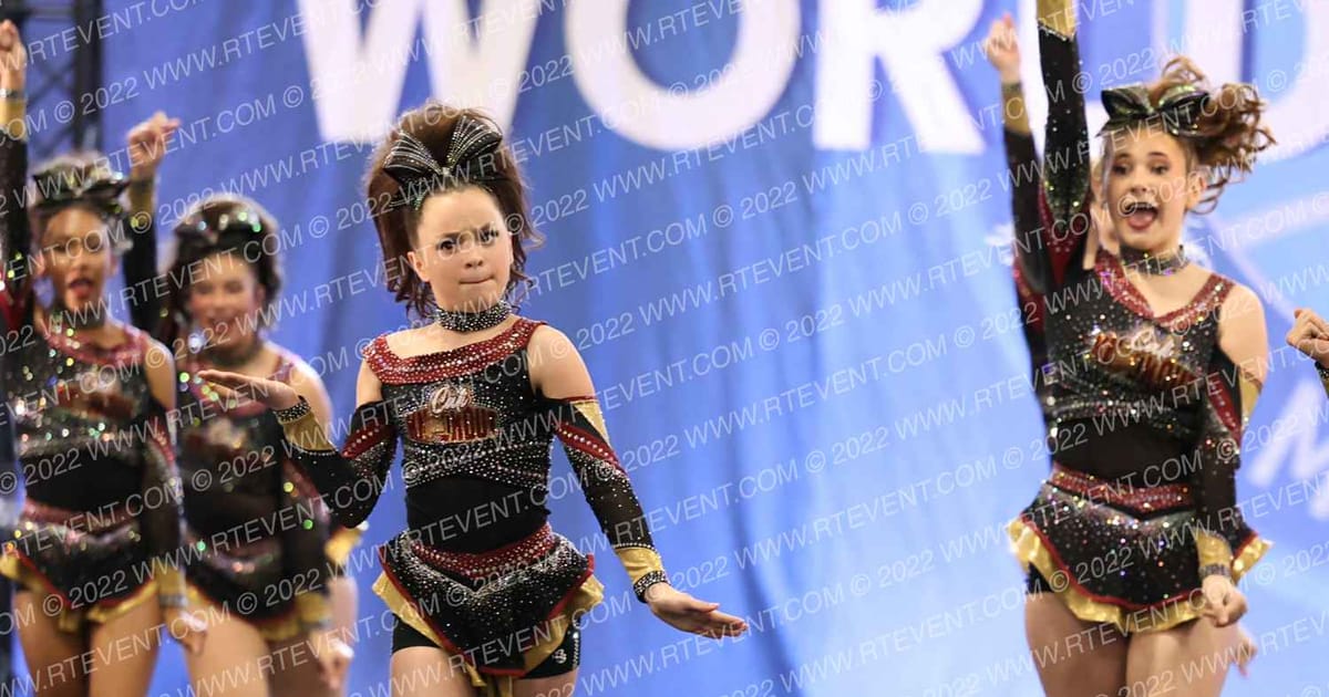 Cali Knockout Cheer R4GE · West Coast Crown