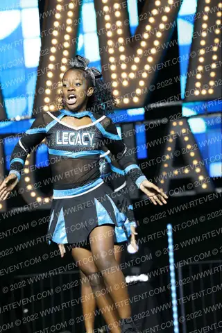 LA LEGACY DIVAZ