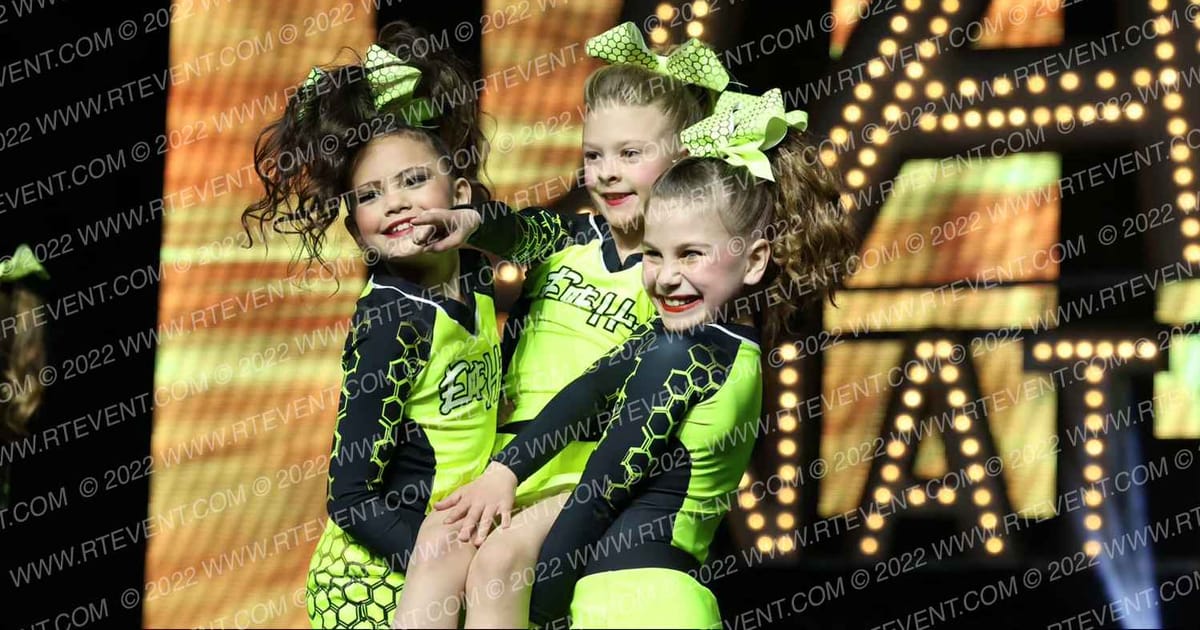 ELITE HIVE CHEER QUEEN BEES · NA Nationals