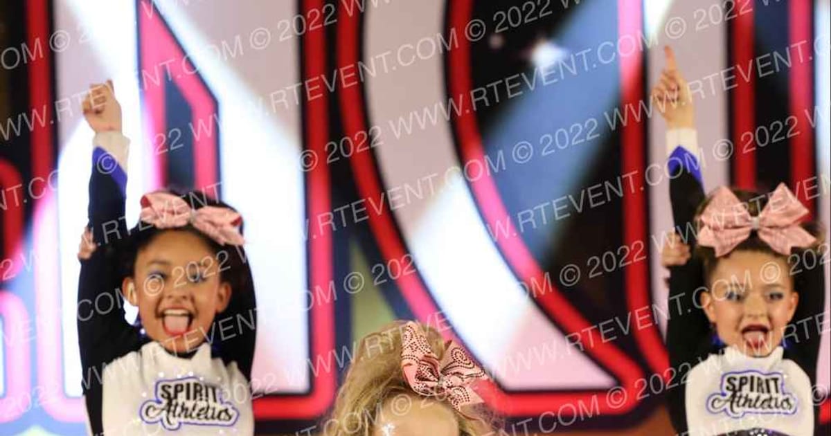 Spirit Athletics Sparkle · Encore Las Vegas Showdown