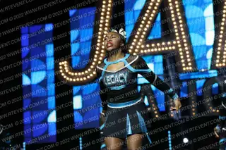 LA LEGACY DIVAZ