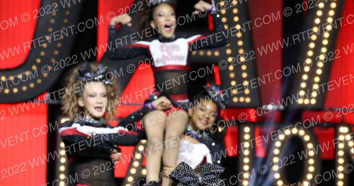 CENTER OF ATTENTION STARSTRUCK · NA Nationals