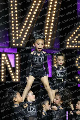 VIBE CHEER VIXENS