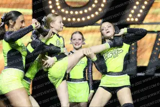 ELITE HIVE CHEER LADY REIGN