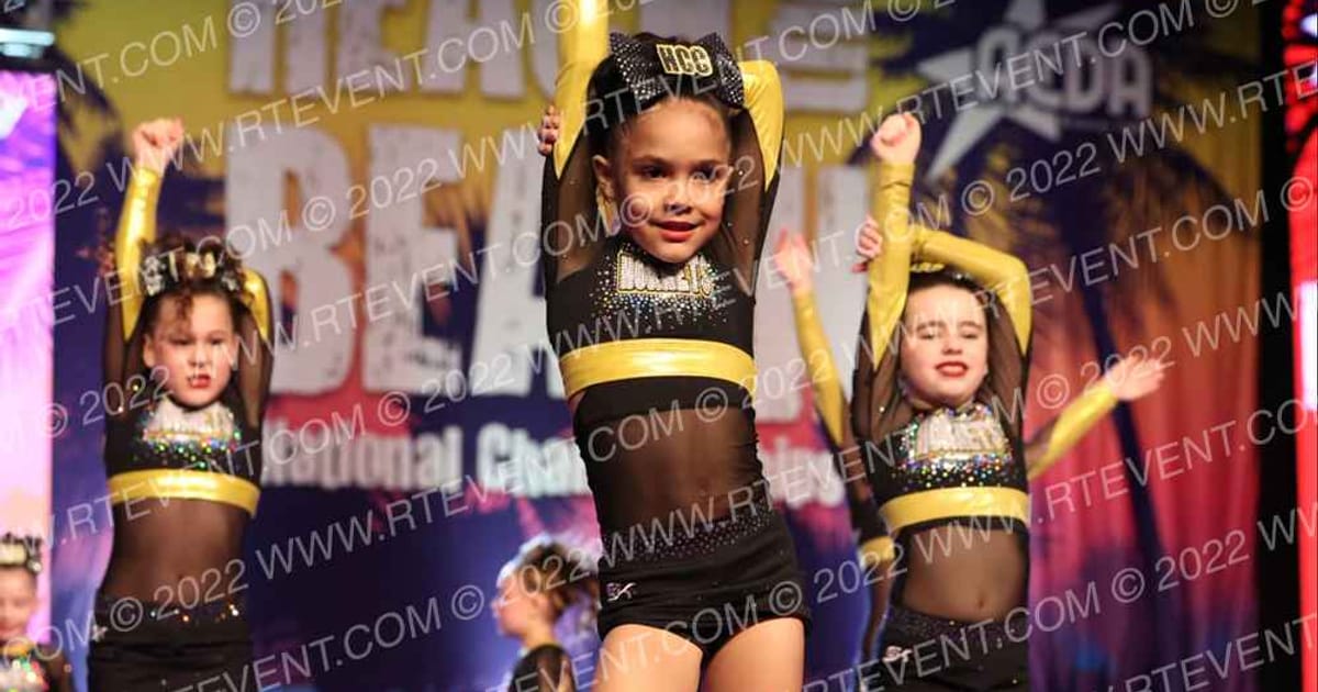 Hornets Competitive Cheerleading Mini Buzz · ACDA Reach the Beach Rec NATIONALS