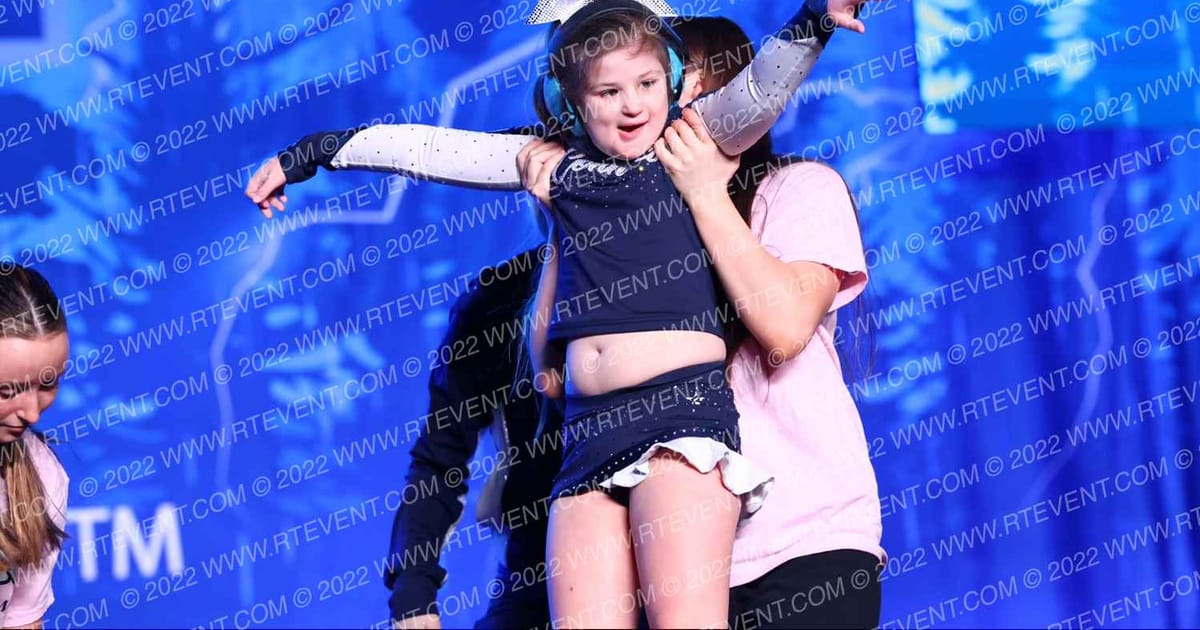 Connect Cheer Northwest Team Pink · PacWest Grand Nationals