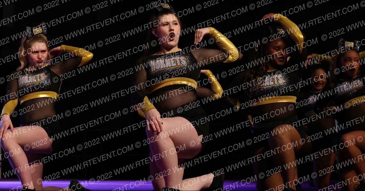 Hornets Competitive Cheerleading Queen Bees · ACDA Reach the Beach Rec NATIONALS