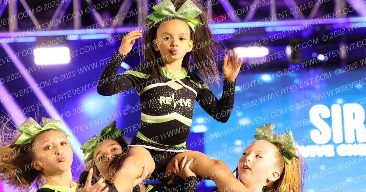 Revive Cheer Athletics Sirens · Aloha Grand Nationals DIDII