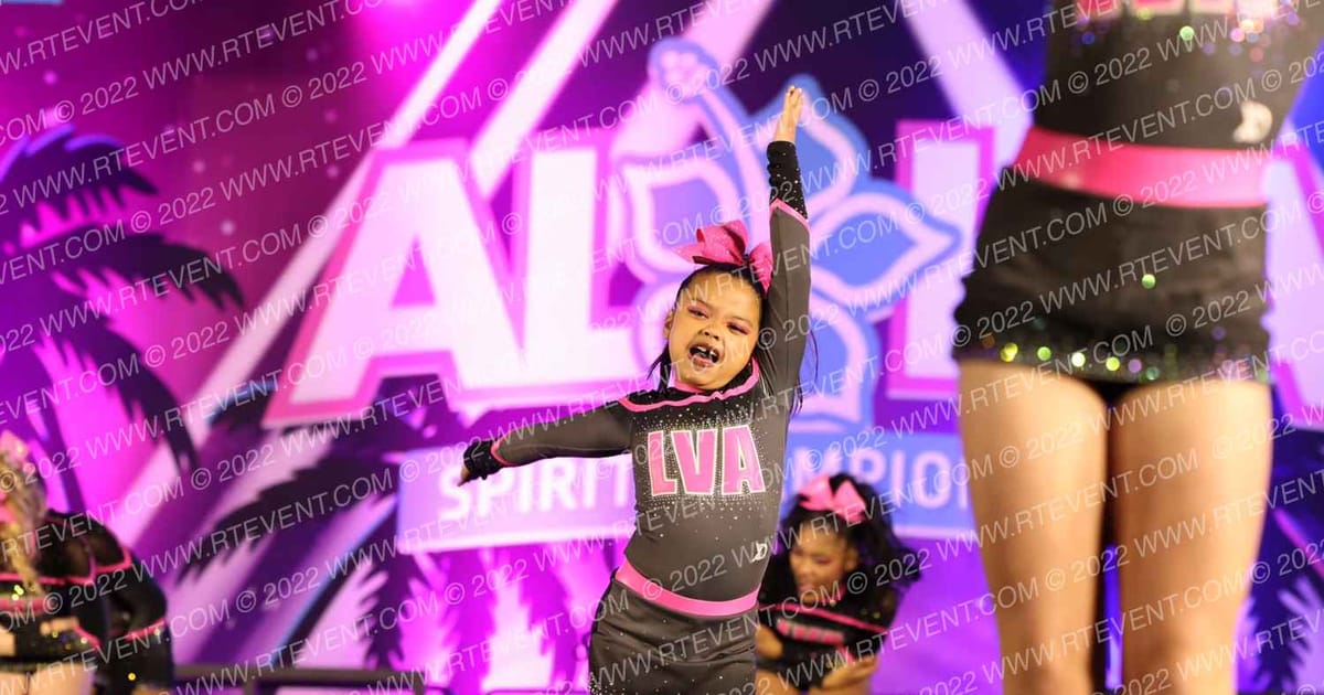 Las Vegas All Stars PINK DIAMONDS · Aloha Grand Nationals DIDII