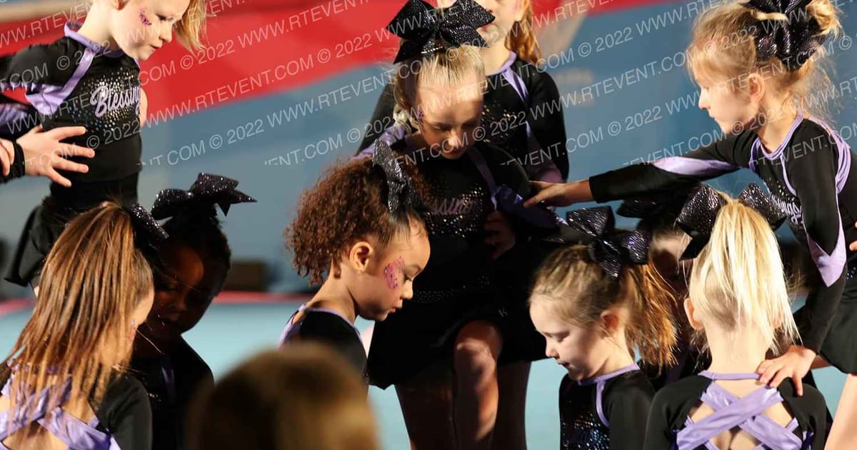 Northern Neck Cheer Club Mini Blessings · ALOHA Richmond Showdown